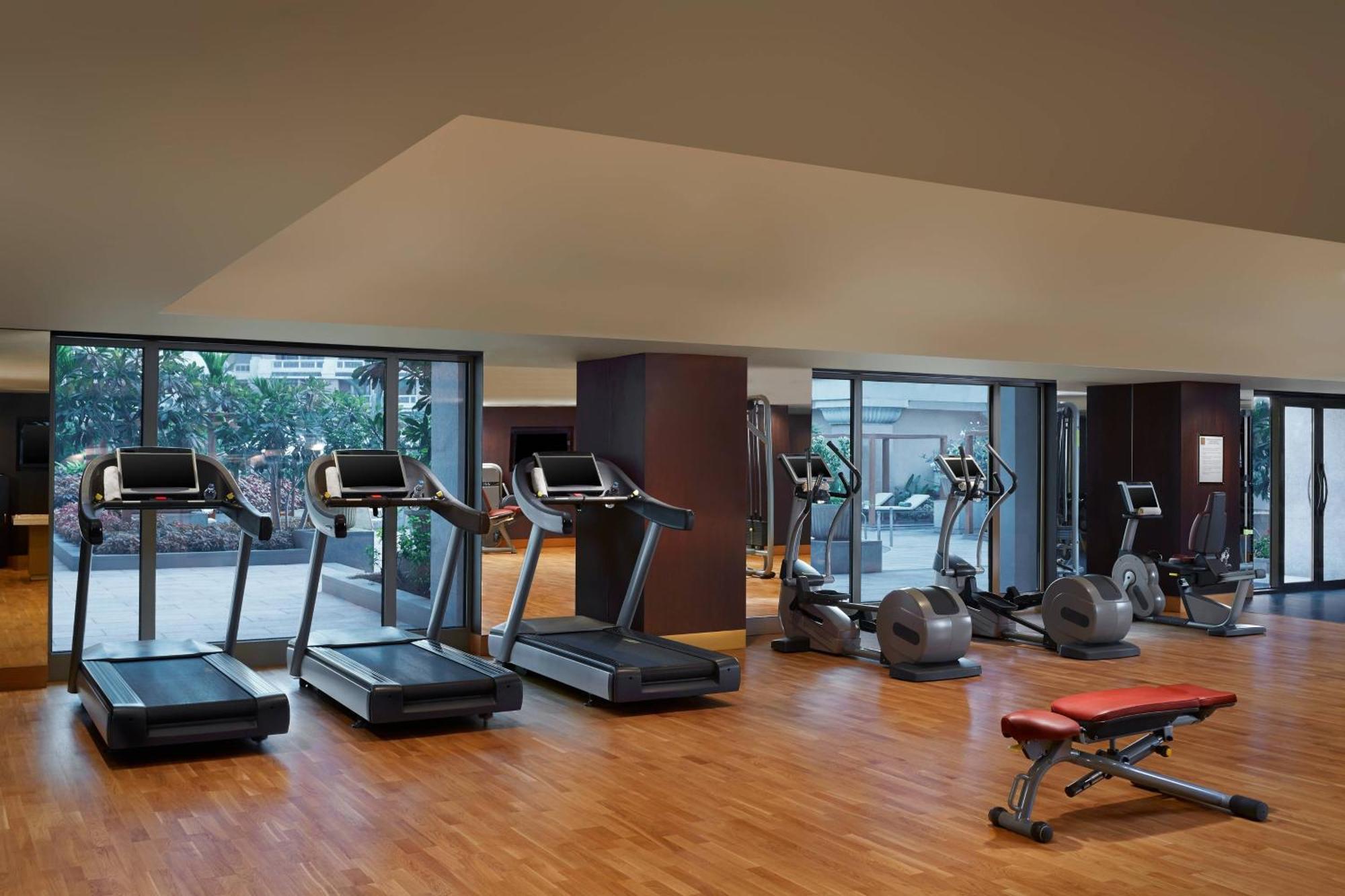 فندق آي تي سي جراند تشولا، أحد فنادق لاكشري كولكشن، تشيناي المظهر الخارجي الصورة The gym at the hotel