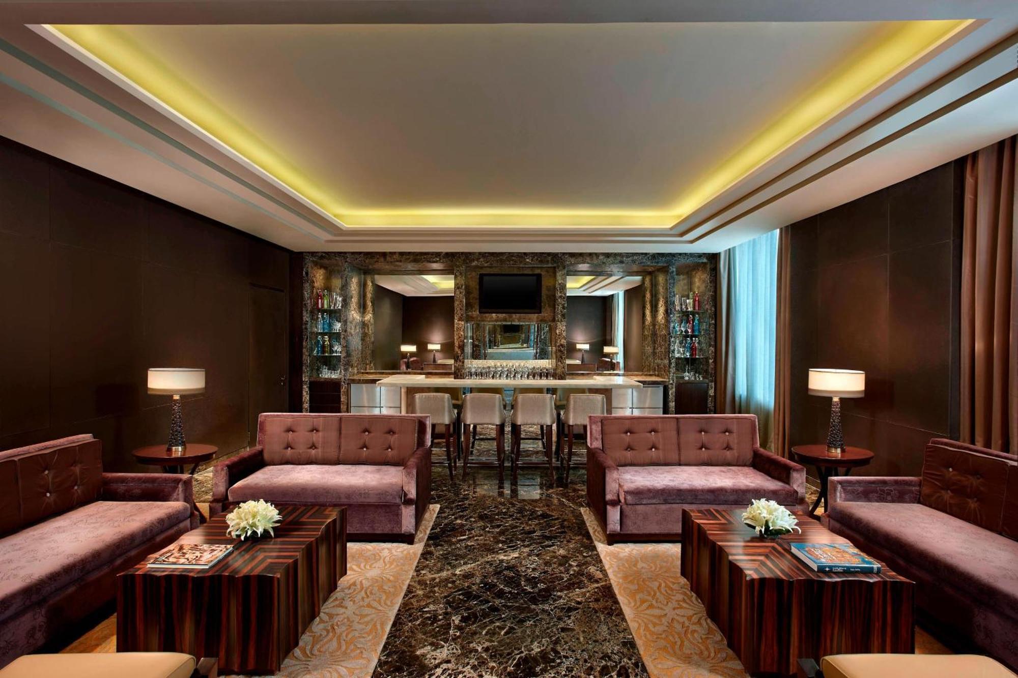 فندق آي تي سي جراند تشولا، أحد فنادق لاكشري كولكشن، تشيناي المظهر الخارجي الصورة The lounge at the airport