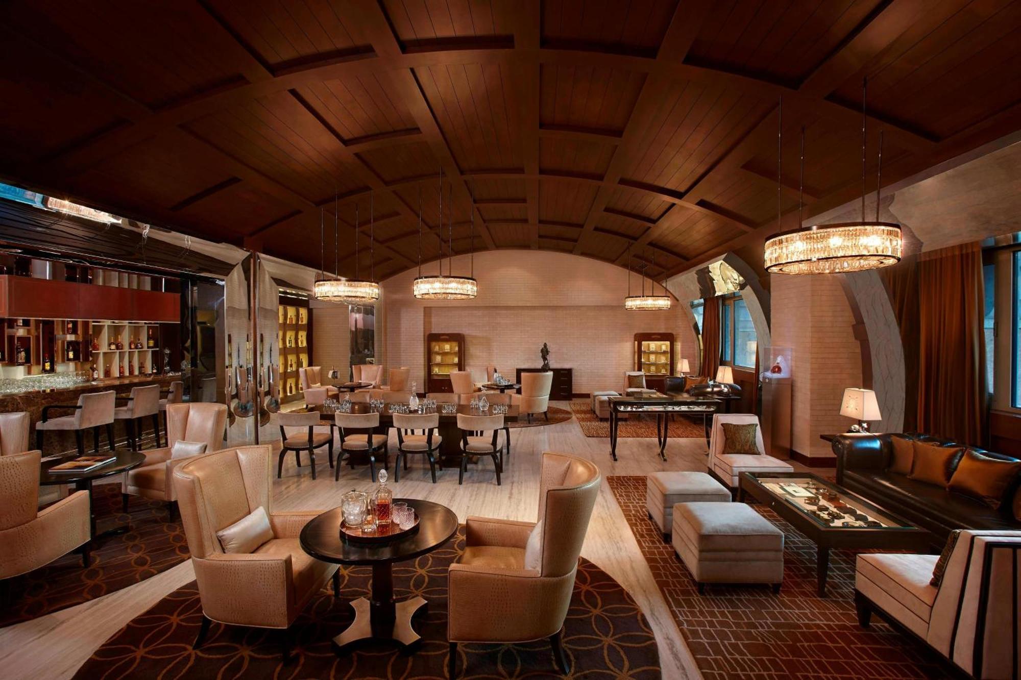 فندق آي تي سي جراند تشولا، أحد فنادق لاكشري كولكشن، تشيناي المظهر الخارجي الصورة The Lounge at the Four Seasons Hotel, Mumbai