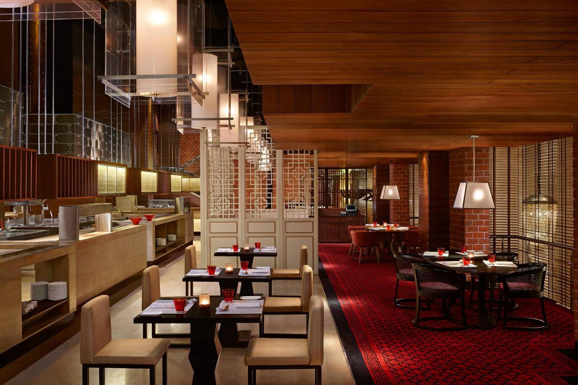 فندق آي تي سي جراند تشولا، أحد فنادق لاكشري كولكشن، تشيناي المظهر الخارجي الصورة The interior of the restaurant