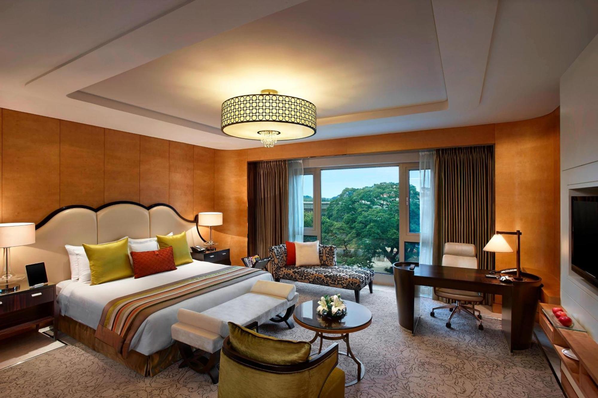 فندق آي تي سي جراند تشولا، أحد فنادق لاكشري كولكشن، تشيناي المظهر الخارجي الصورة A suite at the hotel