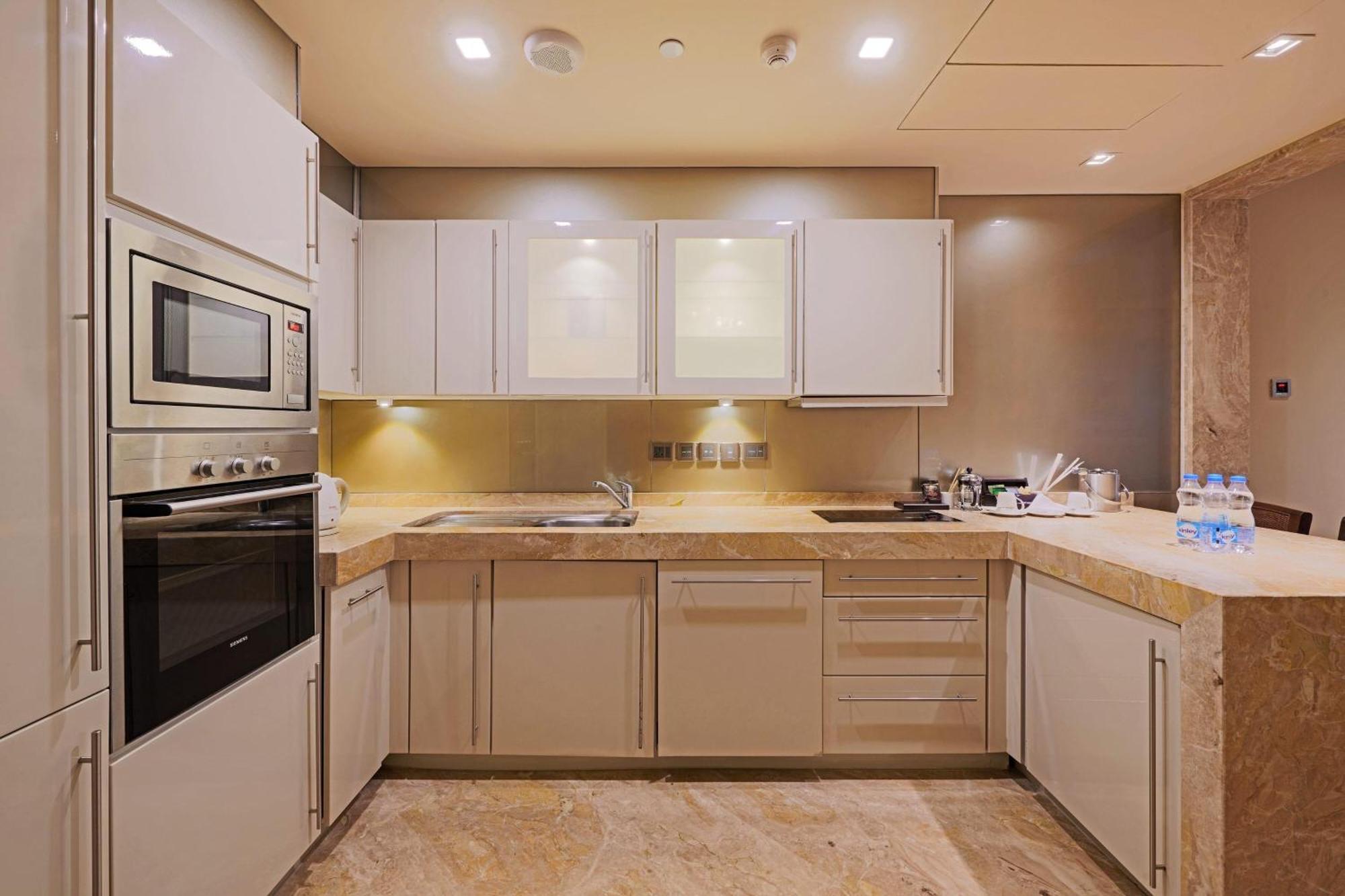 فندق آي تي سي جراند تشولا، أحد فنادق لاكشري كولكشن، تشيناي المظهر الخارجي الصورة A modern kitchen